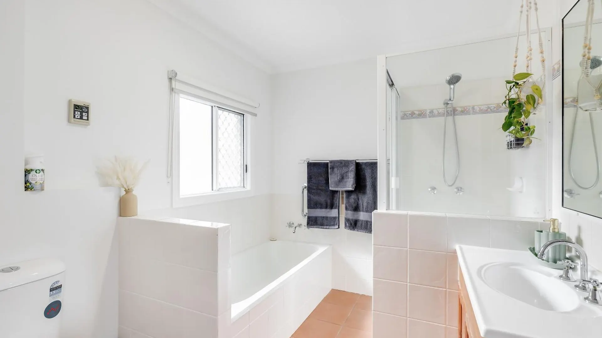 Jacaranda Cottage - Family & Pet Friendly توومبا بيت للعطل